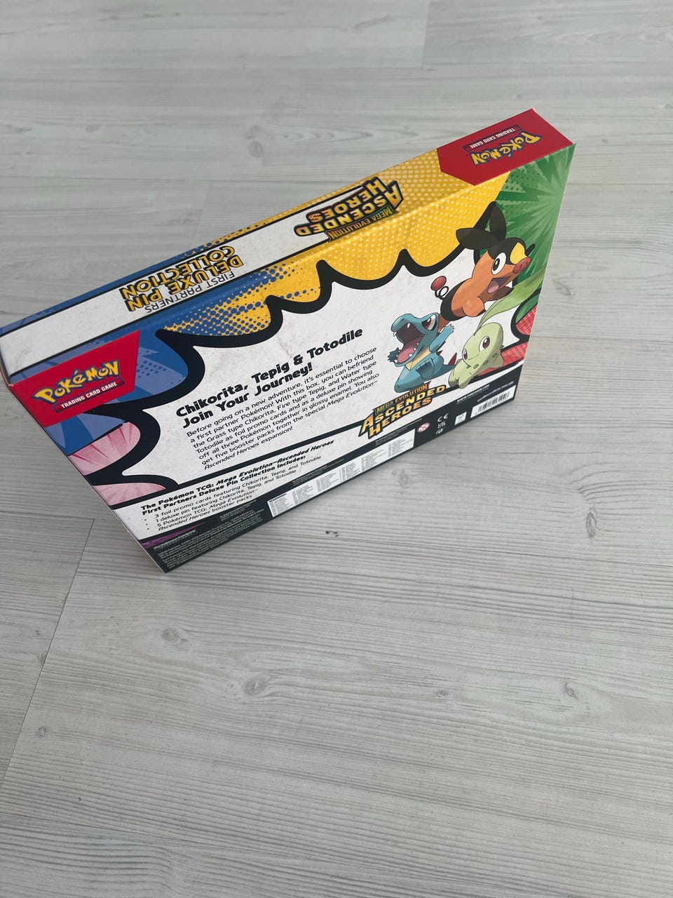 🔥 Pokémon Deluxe Pin Collection – Limited Box