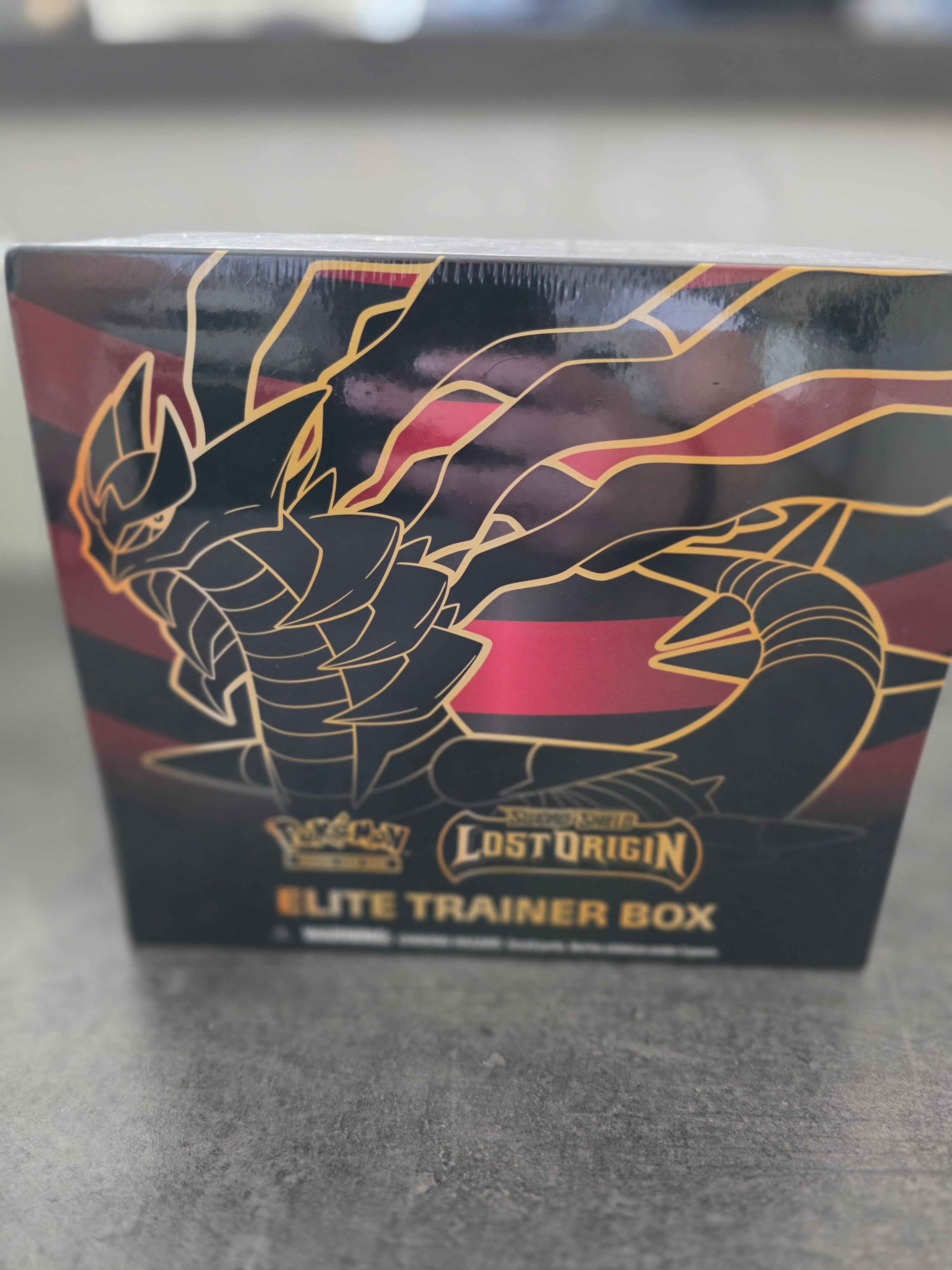 🔥 Pokémon Lost Origin Elite Trainer Box – Begränsat lager!