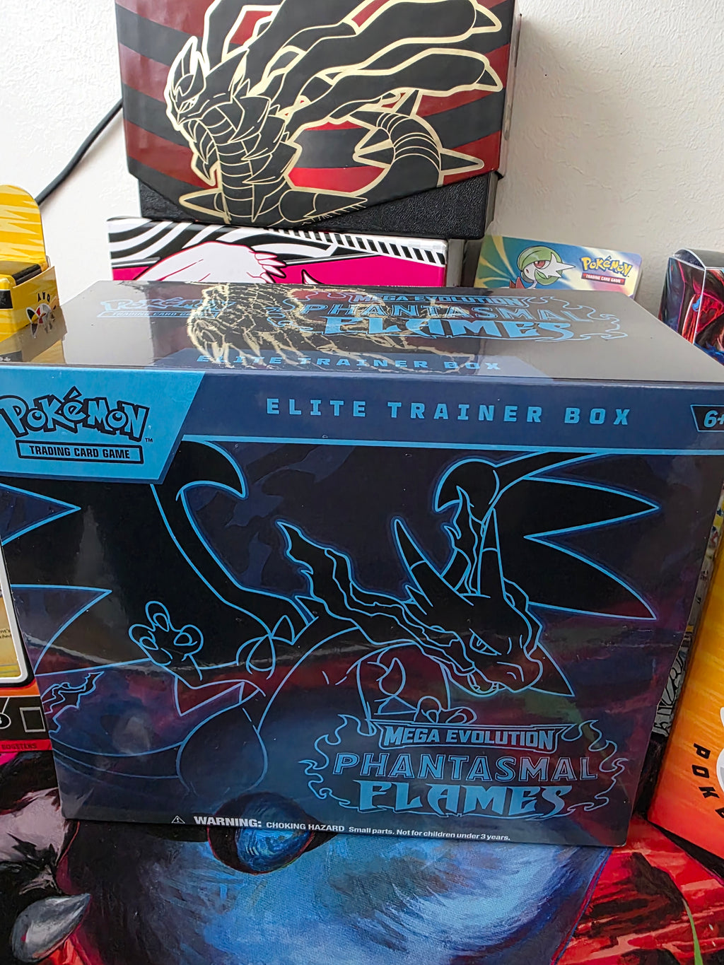 🔥 Pokémon Phantasmal Flames Elite Trainer Box – Nytt i lager!