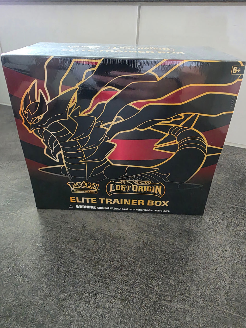 🔥 Pokémon Lost Origin Elite Trainer Box – Begränsat lager!