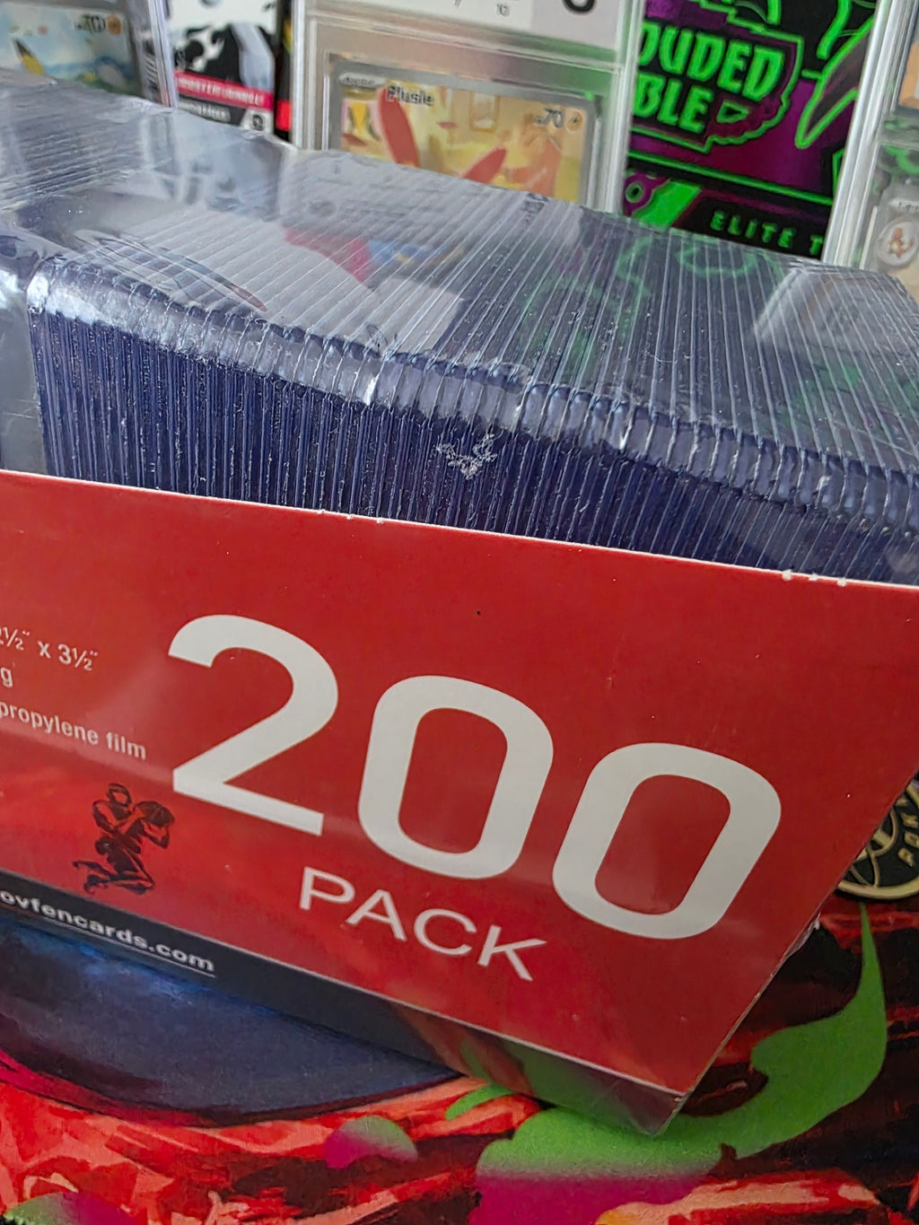 200-pack Toploaders + Sleeves (HELT NYA) – Pokémon / TCG